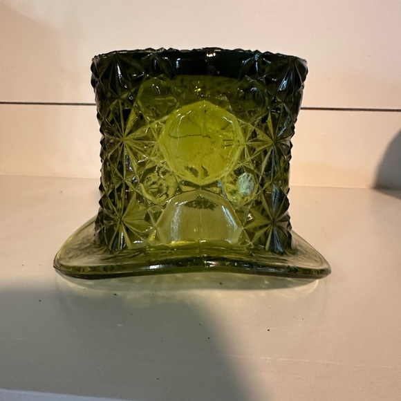 Fenton Colonial Green Glass Daisy and Button Top Hat Trinket Dish Vase - Picture 5 of 11